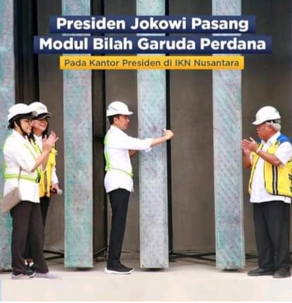 Presiden Jokowi Pasang Modul Bilah Garuda Perdana di IKN